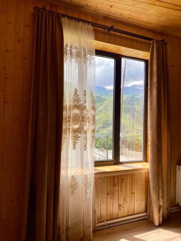 Jamarjeti Hotel Kazbegi Eksteriør billede